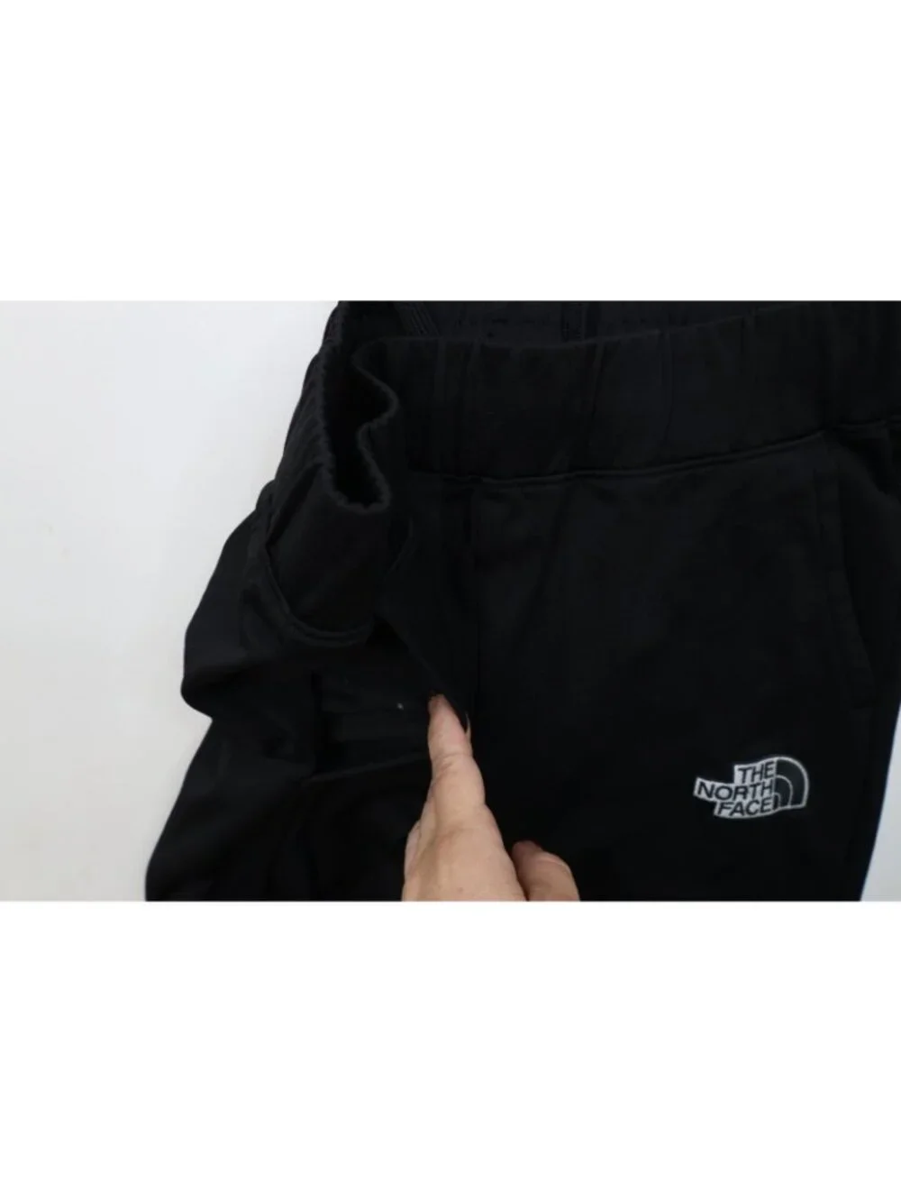 Vintage Y2K The North Face Mens Medium Spell Out Cuffed Sweatpants Joggers Black